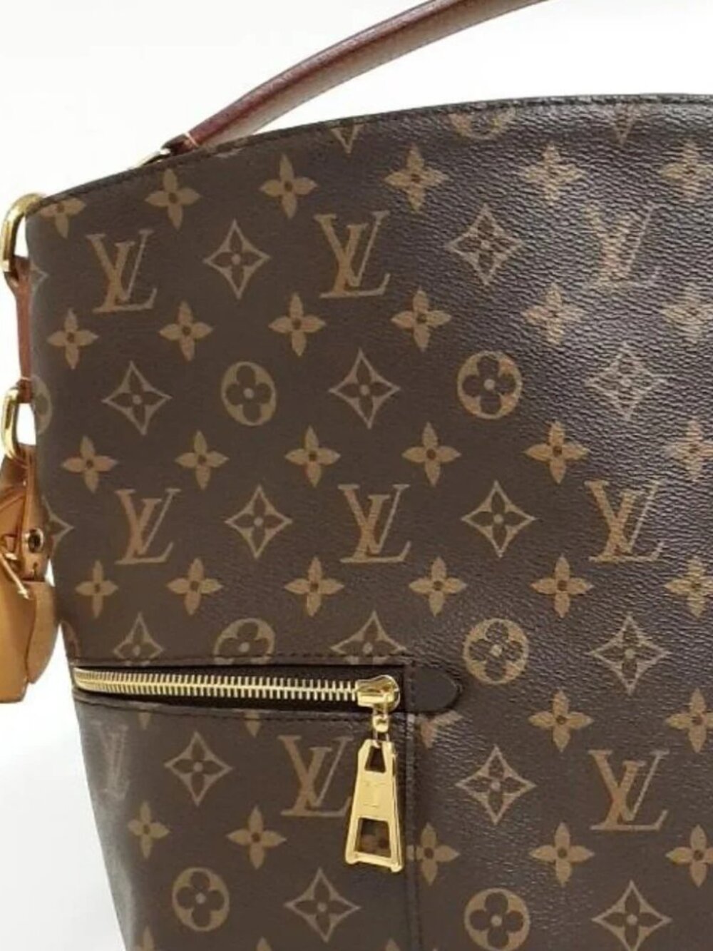 LOUIS VUITTON Monogram Melie Shoulder Bag - Picture 4 of 9
